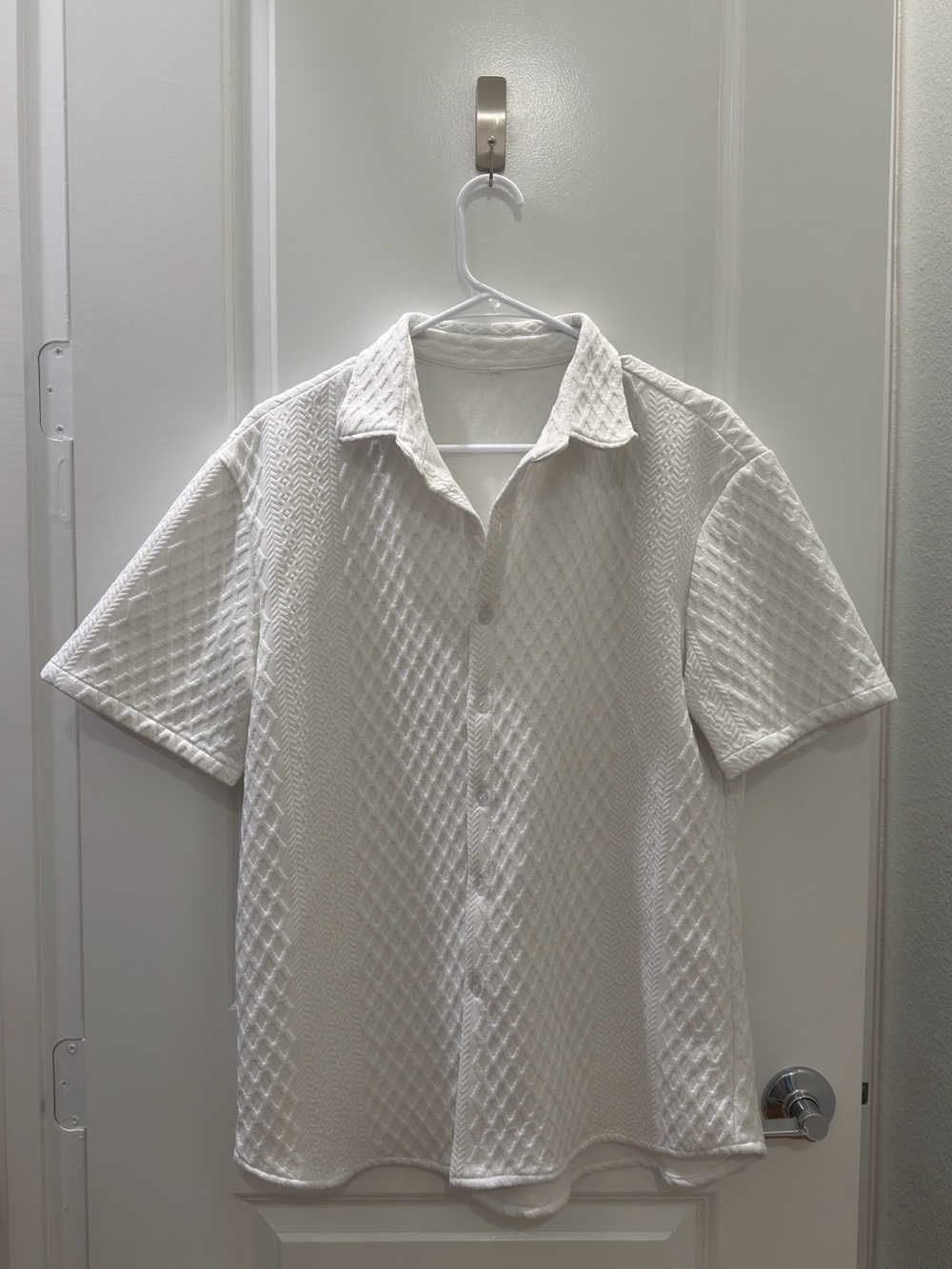 Men's White Short-Sleeve Textured Button-Up Shirt